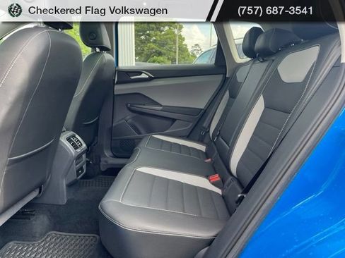 Used 2023 Volkswagen Taos SEL AWD/4WD image 27
