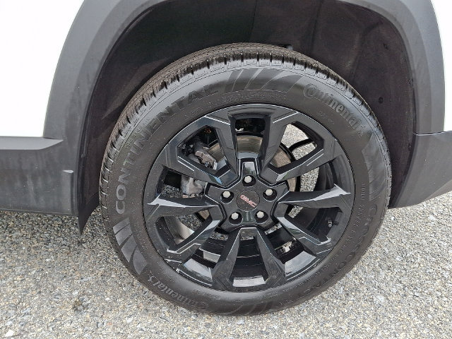 Used 2026 GMC Terrain Elevation w/ Elevation Premium Package FWD image 9