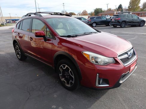 Used 2016 Subaru Crosstrek 2.0i Premium image 4