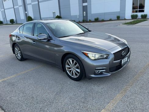 Used 2017 INFINITI Q50 3.0t Premium w/ Driver Assistance Package AWD/4WD image 3