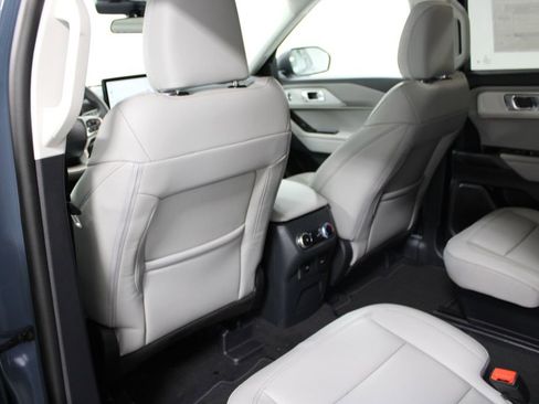 New 2026 Ford Explorer Active w/ Active Comfort Package image 25