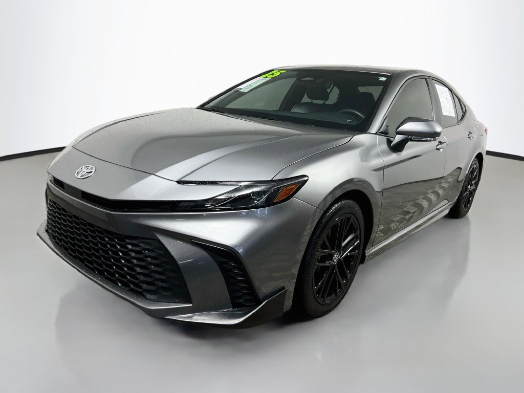 Used 2025 Toyota Camry SE FWD image 7