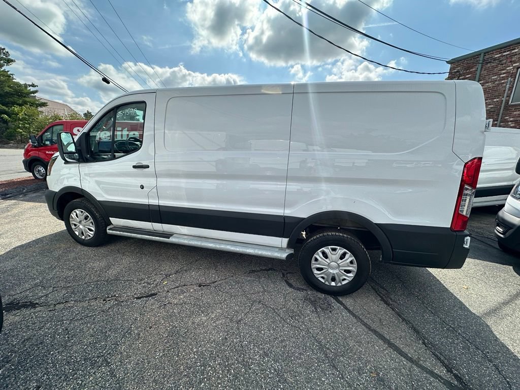 Used 2025 Ford Transit 250 Low Roof w/ Exterior Upgrade Package RWD image 9