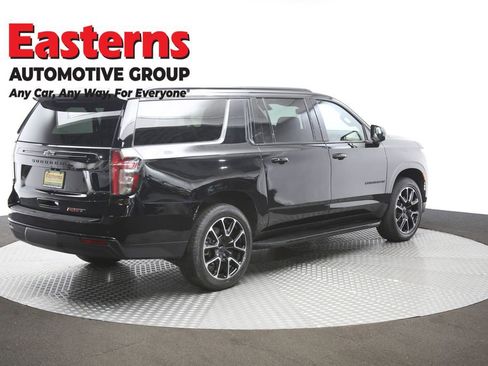 Used 2024 Chevrolet Suburban RST RWD image 43