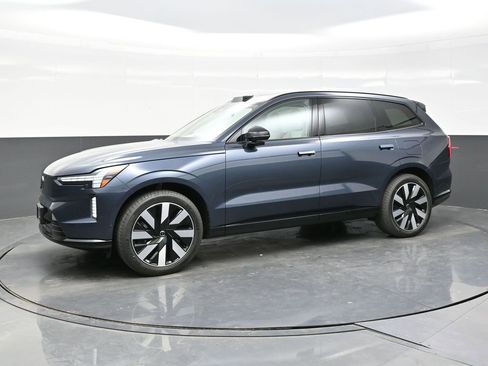 New 2025 Volvo EX90 Plus w/ Protection Package Premier image 3