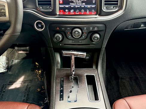 Used 2014 Dodge Charger R/T RWD image 16