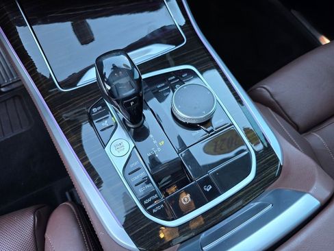 Used 2021 BMW X5 xDrive40i w/ Premium Package image 26