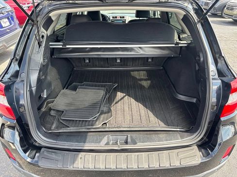 Used 2017 Subaru Outback 2.5i Limited AWD/4WD image 25