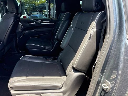Used 2021 Cadillac Escalade ESV Sport w/ Driver Assist Tech Package AWD/4WD image 15