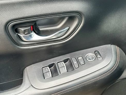 Certified 2023 Honda HR-V Sport image 18