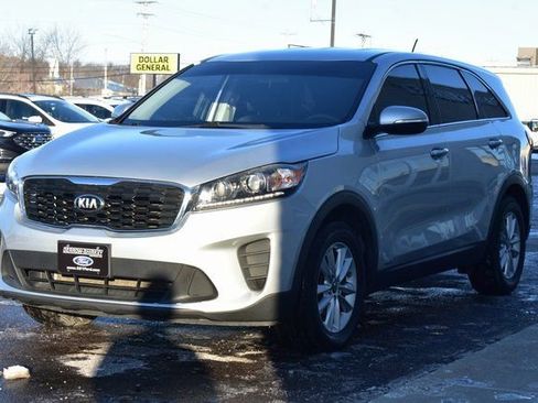 Used 2019 Kia Sorento LX image 12