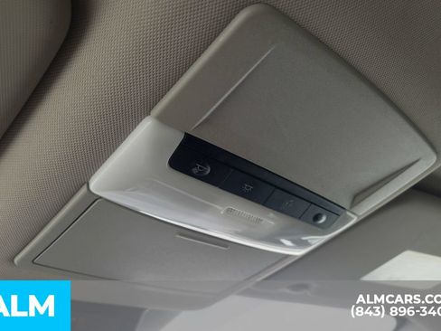 Used 2024 Nissan Rogue S FWD image 15