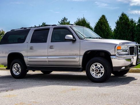 Used 2005 GMC Yukon XL 2500 SLT w/ SLT Preferred Equipment Group image 57
