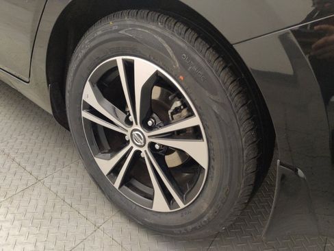 Used 2020 Nissan Sentra SV image 31