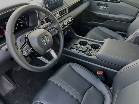 New 2025 Honda Pilot EX-L image 10