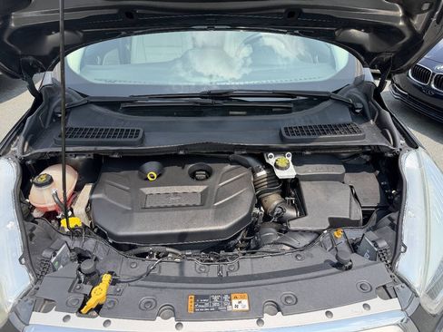 Used 2018 Ford Escape Titanium AWD/4WD image 19