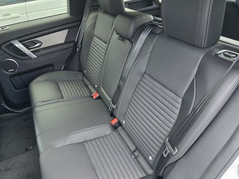 Used 2026 Land Rover Discovery Sport Landmark AWD/4WD image 14