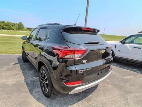 Used 2025 Chevrolet TrailBlazer LT AWD/4WD image 4