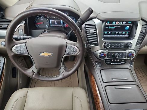 Used 2019 Chevrolet Tahoe Premier RWD image 11