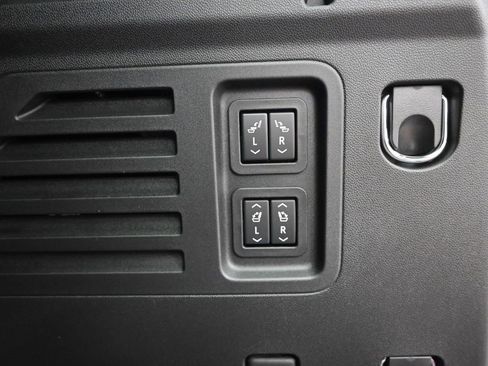 New 2026 Buick Enclave Sport Touring w/ Super Cruise Package image 15