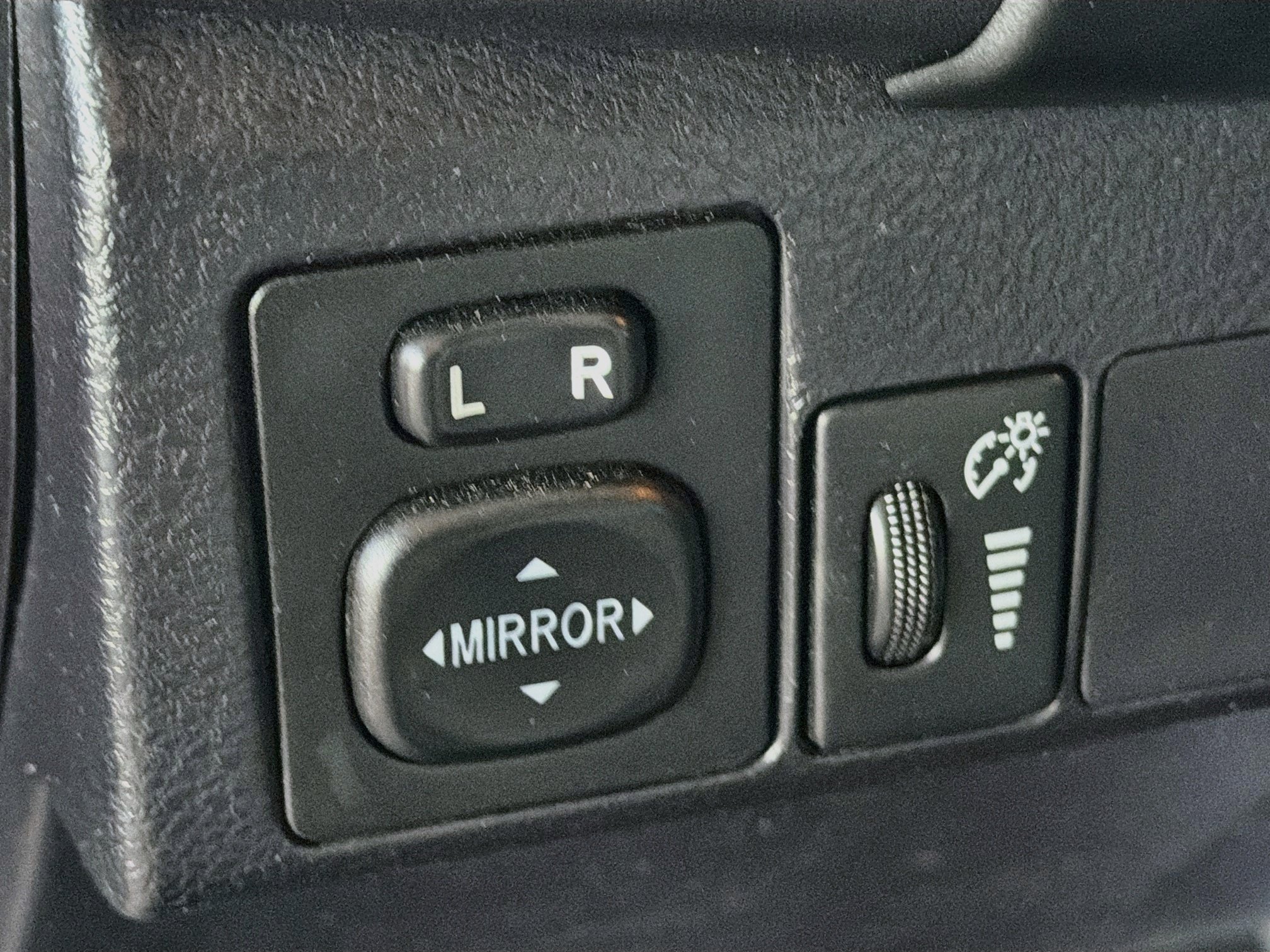 Used 2018 Toyota Corolla L FWD image 16
