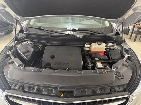 Used 2018 Buick Enclave Essence w/ Trailering Package image 31