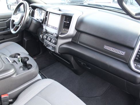 Used 2024 RAM 2500 Big Horn w/ Bed Utility Group image 17