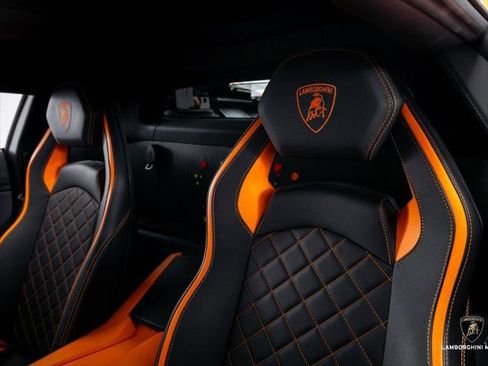 Used 2019 Lamborghini Aventador S AWD/4WD image 36