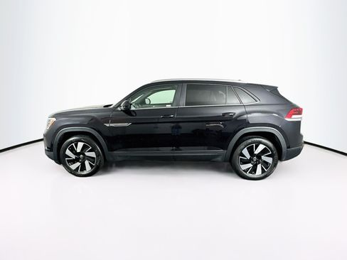 Used 2025 Volkswagen Atlas Cross Sport SE FWD image 4