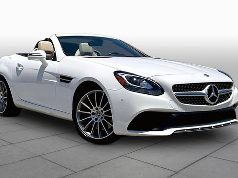 Used 2019 Mercedes-Benz SLC 300 image 3