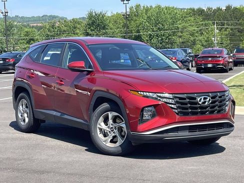 Certified 2024 Hyundai Tucson SE FWD image 2