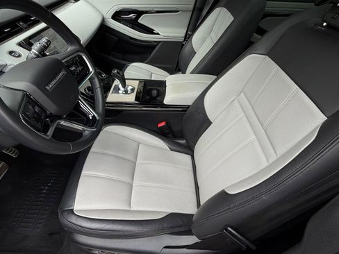 Used 2023 Land Rover Range Rover Evoque R-Dynamic S image 5