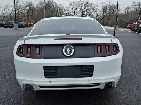 Used 2014 Ford Mustang Premium image 6