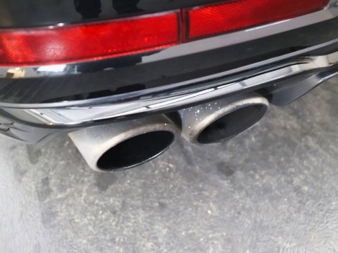 Used 2023 Audi S8 w/ S8 Executive Package image 47