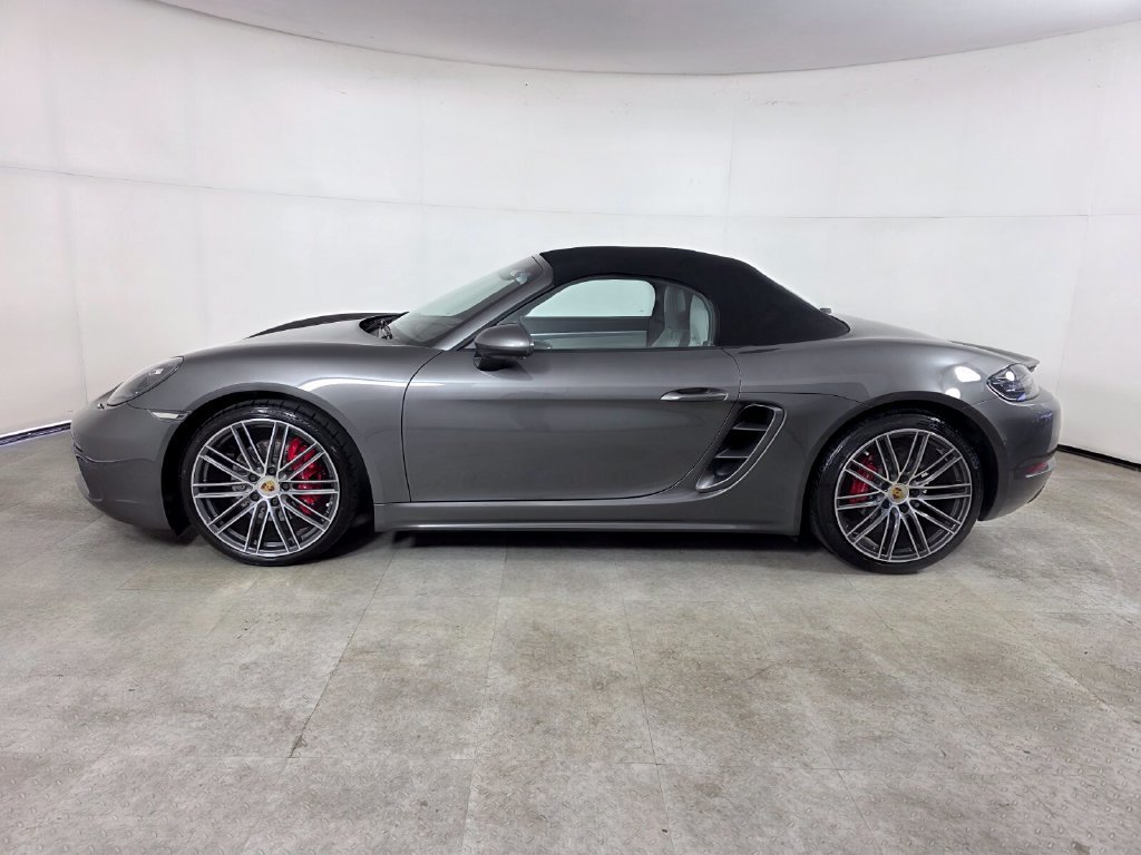 Used 2025 Porsche 718 Boxster S RWD image 8