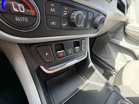 Used 2019 GMC Terrain SLT FWD image 22