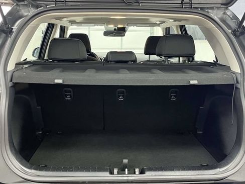 Used 2025 Hyundai Venue SEL FWD image 22
