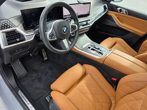 Used 2026 BMW X5 sDrive40i w/ M Sport Package image 10