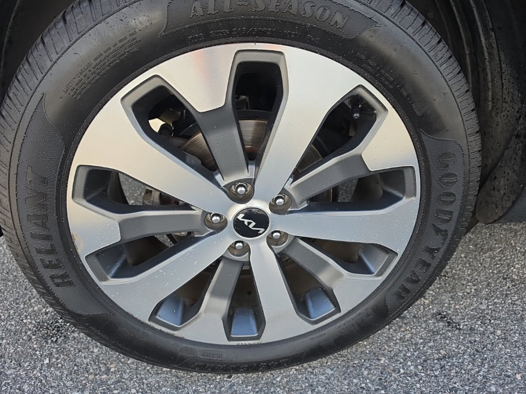 Used 2022 Kia Telluride S FWD image 9