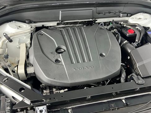 Used 2022 Volvo XC60 B5 Inscription w/ Advanced Package image 33