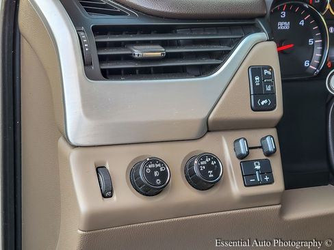 Used 2015 GMC Yukon XL SLT w/ Open Road Package image 16