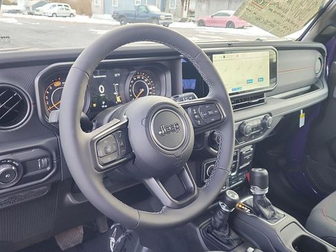 New 2026 Jeep Wrangler Unlimited Rubicon image 10