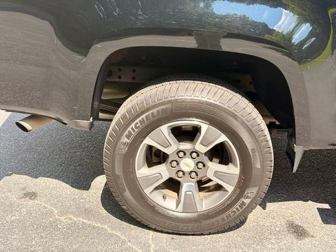 Used 2017 Chevrolet Colorado Z71 w/ Z71 Midnight Edition AWD/4WD image 30