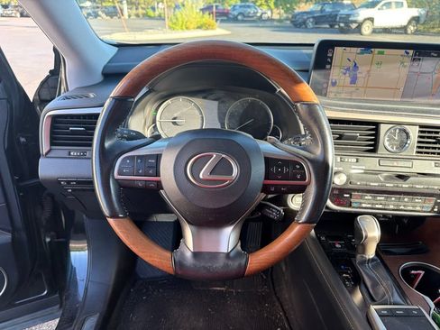 Used 2020 Lexus RX 350L Premium w/ Premium Package AWD/4WD image 13