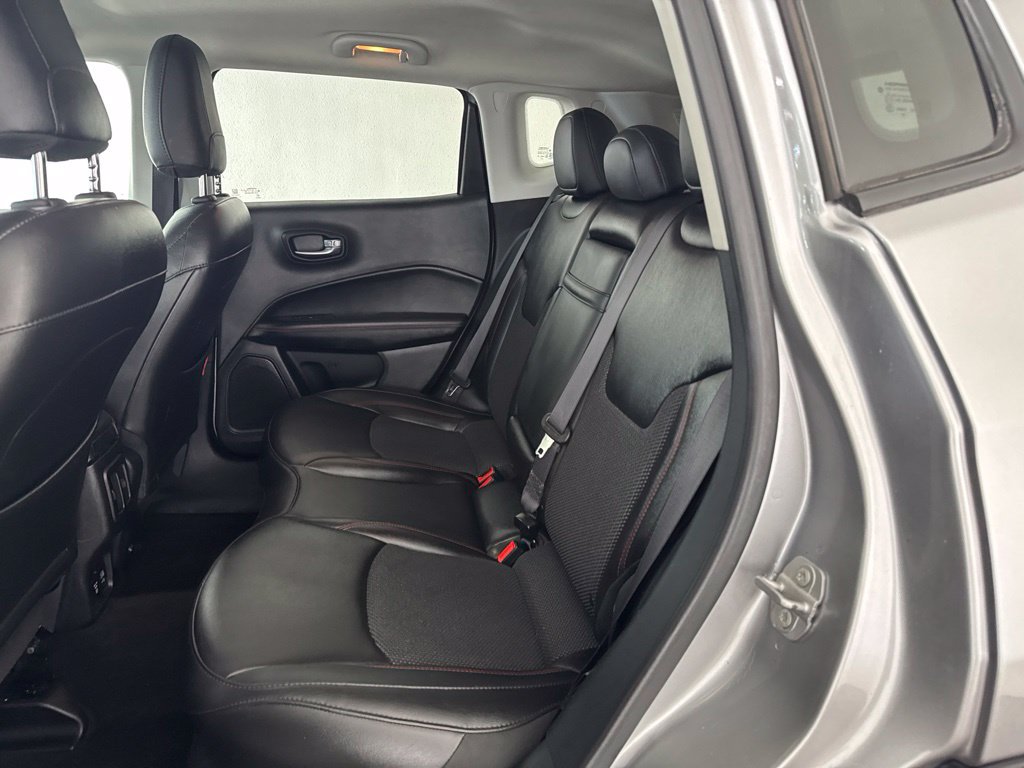Used 2019 Jeep Compass Trailhawk AWD/4WD image 27