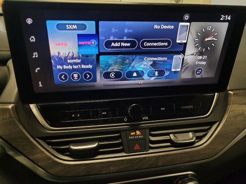 Used 2025 Nissan Altima 2.5 SV w/ SV Premium Package FWD image 25