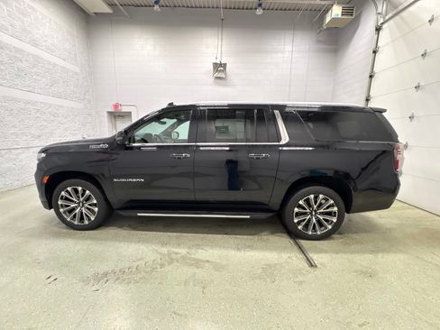 Used 2021 Chevrolet Suburban High Country AWD/4WD image 7