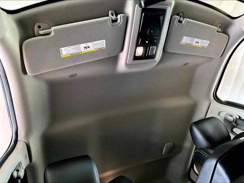 Used 2018 RAM 1500 Laramie w/ Convenience Group image 25