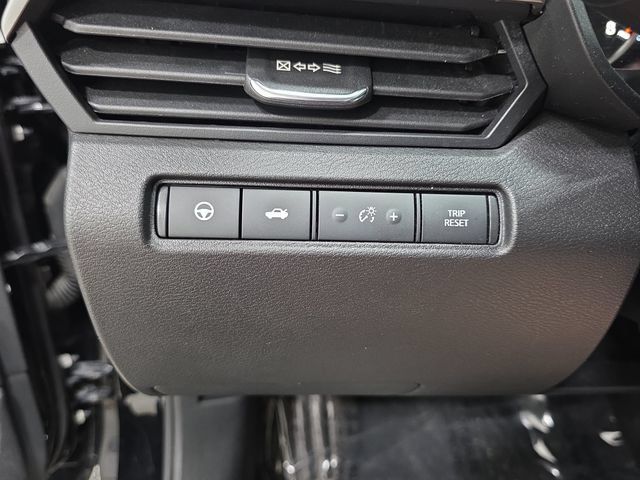 Used 2024 Nissan Altima 2.5 SV w/ SV Premium Package FWD image 26