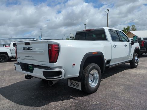 Certified 2026 GMC Sierra 3500 Denali Ultimate AWD/4WD image 4